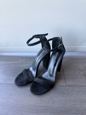 Black Ankle-Strap Block Heel Sandals by PrettyLittleThing